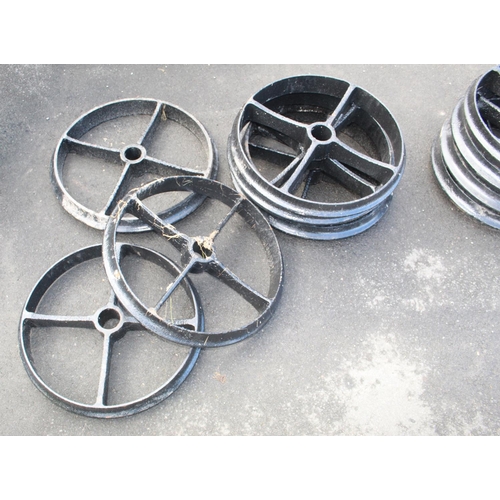 1227 - Set of Seven cast iron wheels. Various sizes