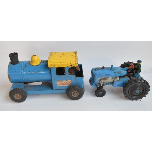 177 - Vintage battery operated Reversible Diesel Electric tractor model by Marx (corrosion to battery comp... 