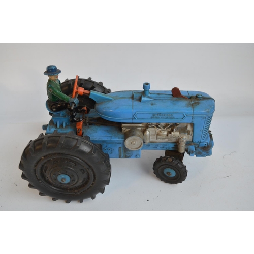 177 - Vintage battery operated Reversible Diesel Electric tractor model by Marx (corrosion to battery comp... 