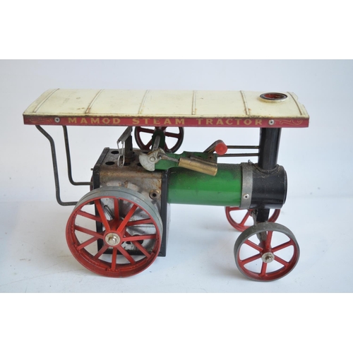 179 - Mamod TE1a steam powered tractor model with accessories and instruction booklet in good previously r... 