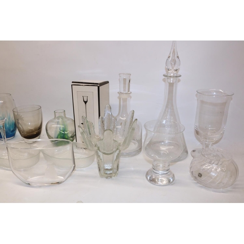 263 - Collection of glassware, predominantly Dartington, incl. a 'Sharon' decanter, mallet decanter, oil b... 