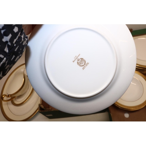 289 - Collection of Minton Buckingham white and gold dinnerware, incl. ten dinner plates, four soup bowls,... 