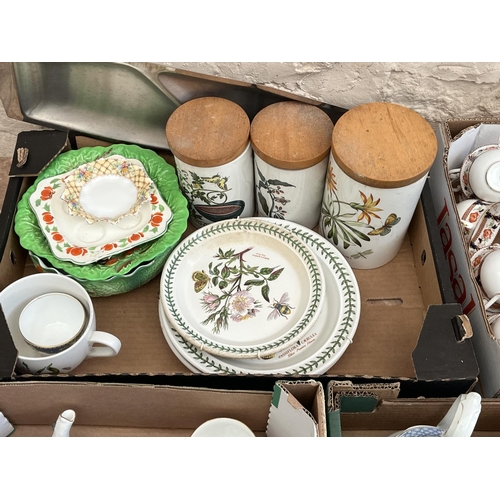 330 - Collection of various ceramics. incl. Portmeirion Botanic Garden and Royal Worcester Evesham (qty)