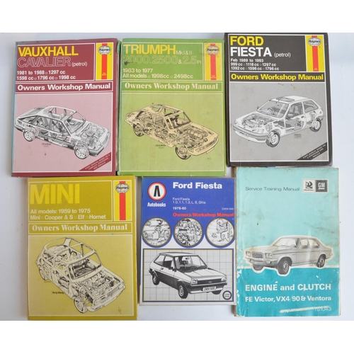 186 - Collection of Haynes manuals and other workshop publications to include vintage Mini 1959-75, Triump... 