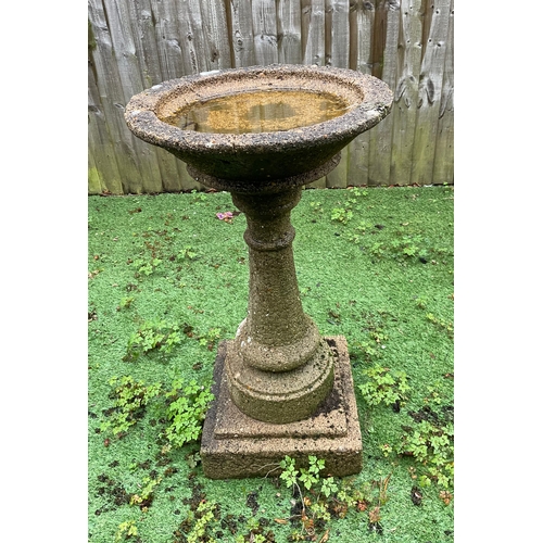 1286 - A reconstituted stone bird bath on plinth and stand, height 83cm high, bath diameter 46cm