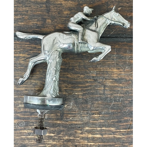 339 - Chrome Art Deco steeplechaser car mascot, H10cm