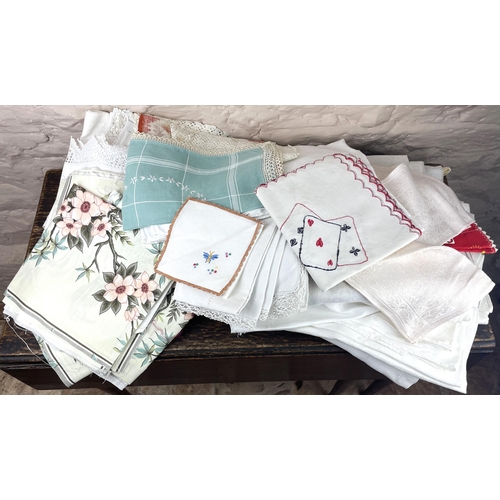 342 - Various table linens (qty)