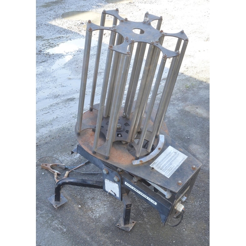 1348 - GDK clay pigeon trap, used condition