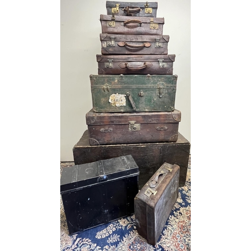 705 - Collection of vintage luggage, incl. three trunks, leather suitcases, etc. (9)