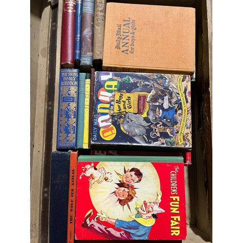 287 - Collection of children's books incl. Biggles, various annuals, etc. (qty)