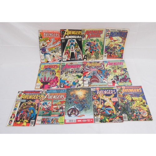 321 - Assorted collection of Marvel comics relating to Infinity Gauntlet, Thanos, Vision, Scarlet Witch, C... 