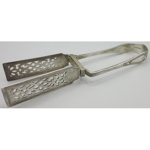 1077 - Pair of Victorian silver Asparagus tongs with bead, gadroon and pierced decoration, Chawner & Co Lon... 