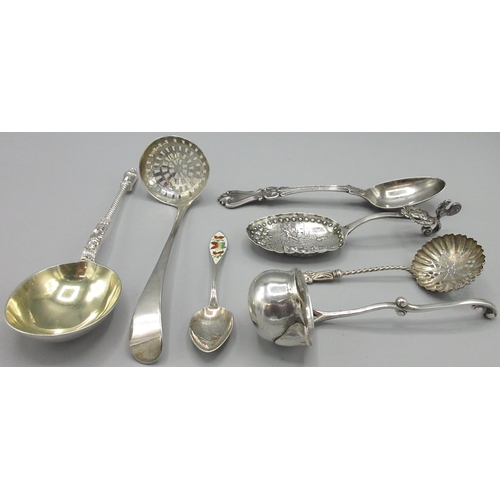 1065 - Collection of Victorian and later silver spoons including Apostle, two sifters, fancy back dessert s... 