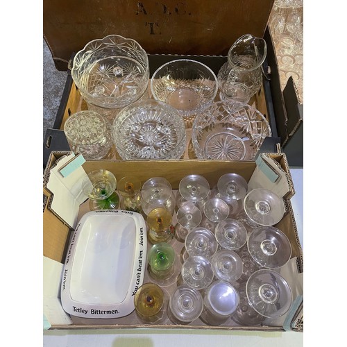 332 - Large quantity of glassware, predominantly drinking glasses (qty)