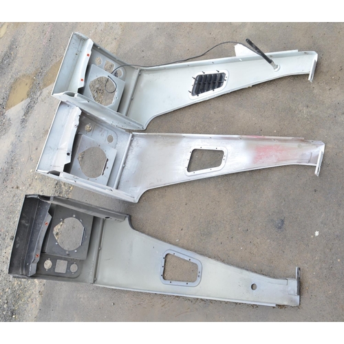 242 - Collection of aluminium Land Rover Defender front upper wing body panels, 3x left and 3x right and a... 