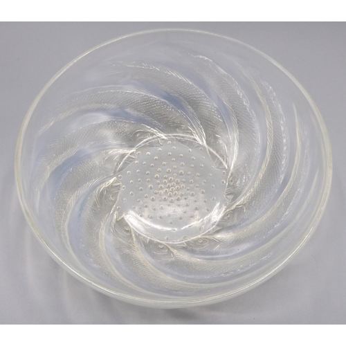 1170 - Lalique Art Deco, 'Poissons' opalescent glass bowl, relief moulded with repeating concentric fish, e... 