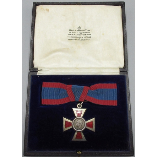 1393 - George V Associates Royal Red Cross medal in fitted Garrards case.