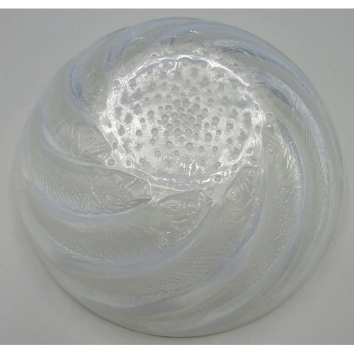 1170 - Lalique Art Deco, 'Poissons' opalescent glass bowl, relief moulded with repeating concentric fish, e... 