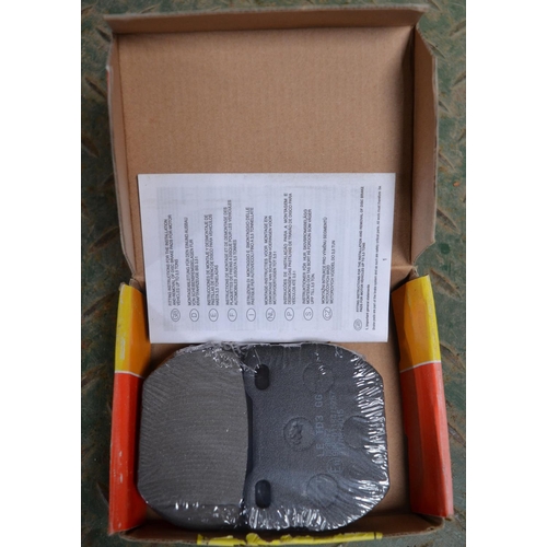 258 - Thirteen unused packs of Trupart Land Rover Defender rear brake pads (stated for Defender Pickup (LD... 