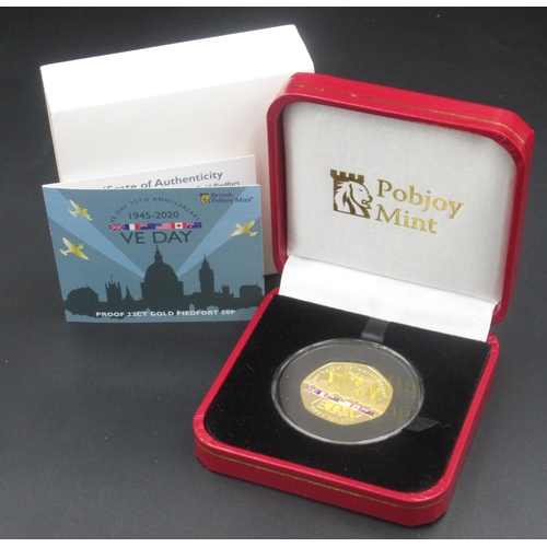 653 - Pobjoy Mint - VE Day 75th Anniversary proof 22ct gold Piedfort 50p coin, with original box and COA a... 