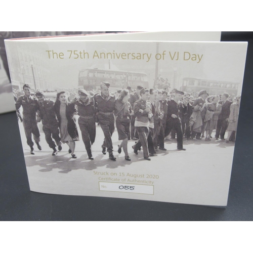 617 - The Royal Mint - The 75th Anniversary of VJ Day Sovereign, Limited Edition no.055/750, with original... 