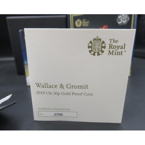 654 - The Royal Mint - Wallace & Gromit 2019 UK 50p Gold Proof Coin, Limited Edition no.298/630, with orig... 