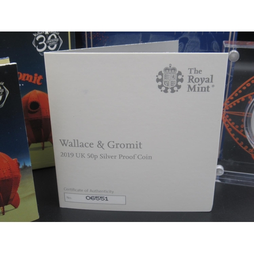 654 - The Royal Mint - Wallace & Gromit 2019 UK 50p Gold Proof Coin, Limited Edition no.298/630, with orig... 