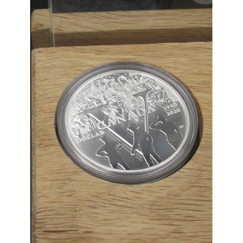 727 - Royal Dutch Mint 'Europe Remembers' silver three coin set, comprised of Royal Canadian Mint 2020 one... 