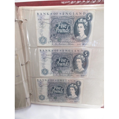 793 - Mixed collection of GB and International banknotes in 3 folders