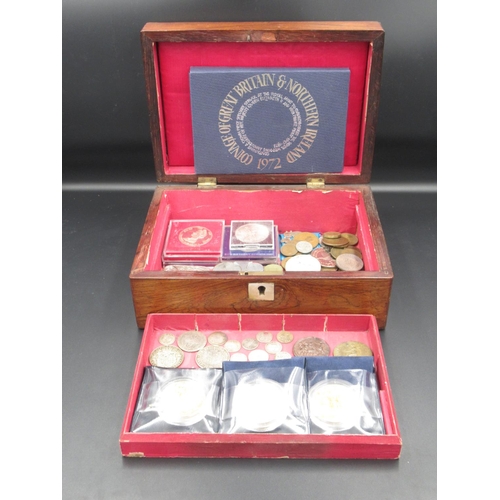 774 - Assorted collection of coins in a mahogany box to inc. 3 Westminster gilt proof The Golden Jubilee £... 