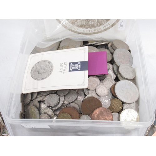 775 - Mixed collection of Elizabeth II coins, some international coins, Royal Mint medallion to commemorat... 