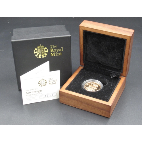 619 - The Royal Mint - The 2009 UK Sovereign Gold Proof Coin, Limited Edition no.0915/12500, with original... 