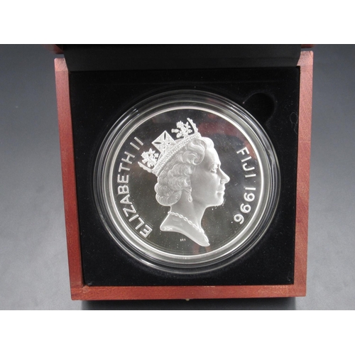 667 - Royal Mint 1996 Fiji Silver Proof $50 Coin, Limited Edition no.254/999 (1kg)