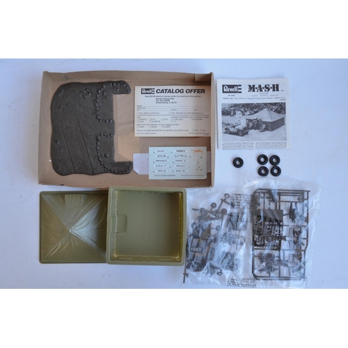 26 - Rare Revell 1/35 scale MASH 4077th swamp scene plastic model diorama kit (item no 4335), appears com... 