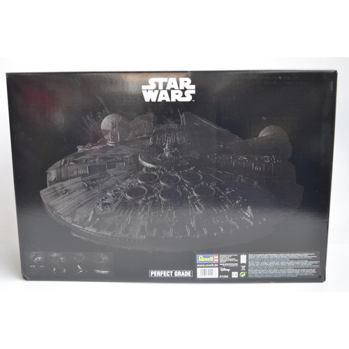 45 - Bandai Perfect Grade 1/72 scale Millennium Falcon plastic model kit with internal lighting (now disc... 