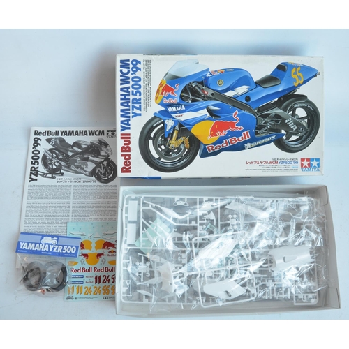 63 - Two unbuilt 1/12 scale racing Yamaha motorcycle plastic model kits from Tamiya to include 14076 Red ... 