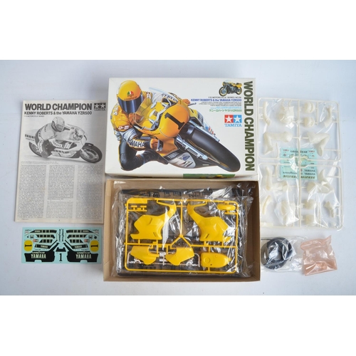 64 - Three unbuilt 1/12 scale racing motorcycle plastic model kits  with driver figures from Tamiya to in... 