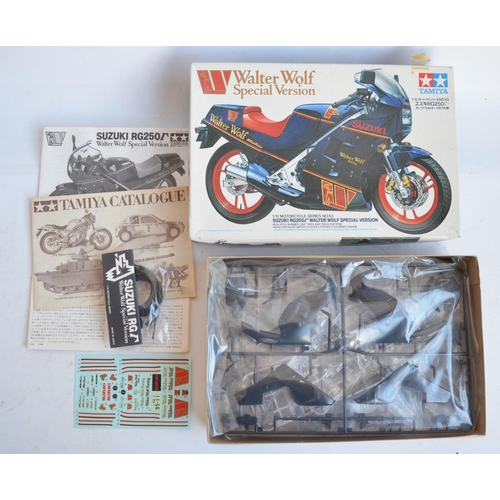 66 - Four unbuilt 1/12 scale plastic model motorcycle kits from Tamiya to include 14012 Kawasaki KR1000F ... 