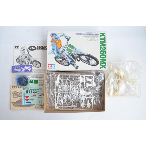 70 - Four 1/12 scale plastic model motorcycle kits from Tamiya to include 1451 KTM250MX with motocross ri... 