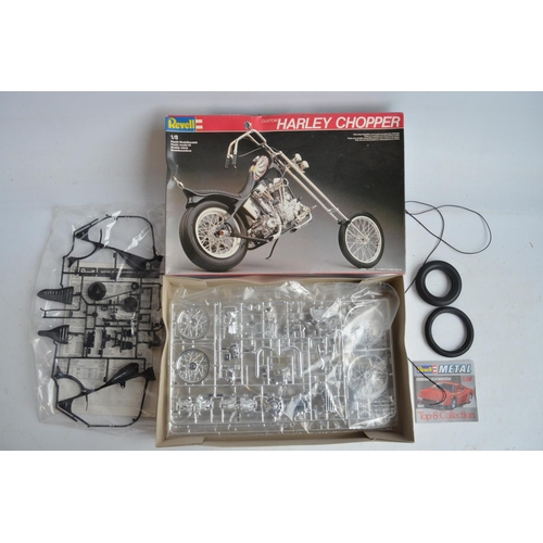 76 - Two 1/8 scale Revell Custom Harley Davidson Chopper motorbike plastic model kits, 7928 and 7911, all... 