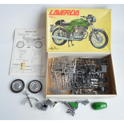 79 - Three 1/8 scale motorcycle plastic model kits, (1 partially built up) to include Nagano Kawasaki KZ1... 