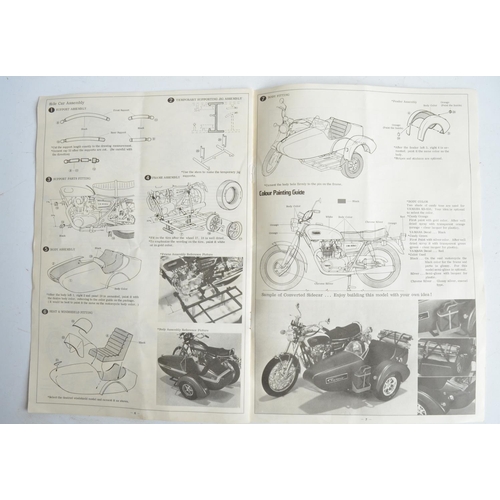 84 - Rare vintage 1/10 scale Hasegawa Sidecar GS1 Yamaha Sport XS650 plastic model kit. Contents checked ... 