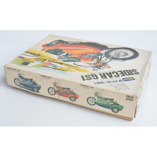 84 - Rare vintage 1/10 scale Hasegawa Sidecar GS1 Yamaha Sport XS650 plastic model kit. Contents checked ... 