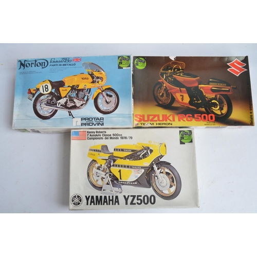 92 - Three unbuilt 1/9 scale plastic motorbike model kits from Protar (all with metal parts and frames) t... 