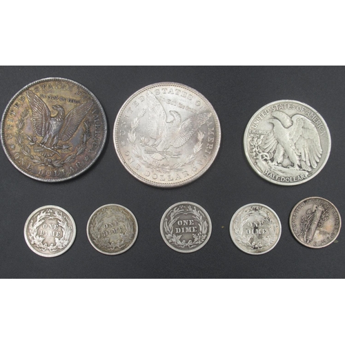 779 - Large collection of assorted American and international coinage to inc. Westminster The World at War... 