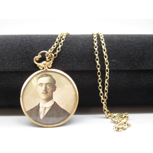 214 - Edwardian 9ct yellow gold double sided photo pendant, stamped 375, on a 9ct yellow gold belcher chai... 