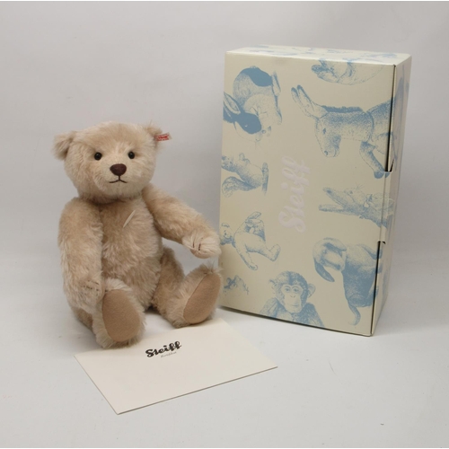 586 - Steiff teddy bear: 'Lenard', light grey mohair, limited edition of 1500, H38cm, with box and certifi... 