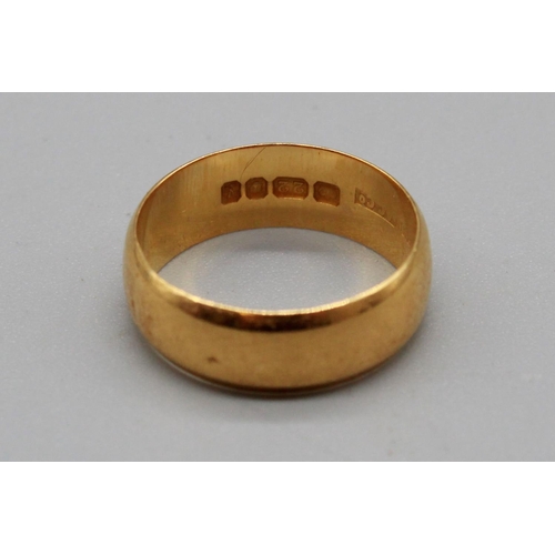 240 - 22ct yellow gold wedding band, stamped 22, size M, 5.4g