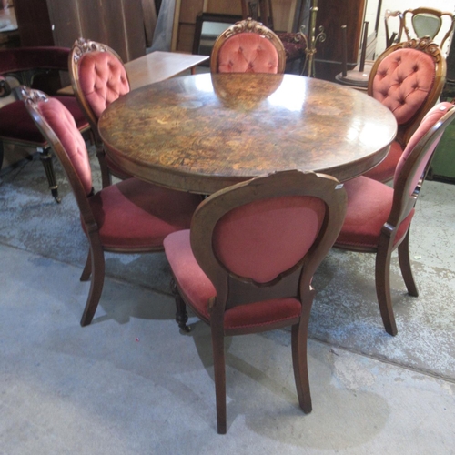 316 - Victorian breakfast table, circular rosewood tilt top marquetry decorated with scrolls and foliage, ... 