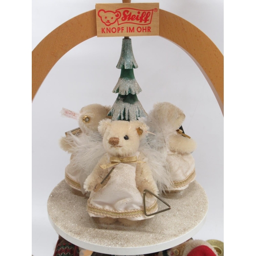 573 - Steiff: 'Christmas Pyramid with Teddy Bears' model set, limited edition of 1000, with box and certif... 